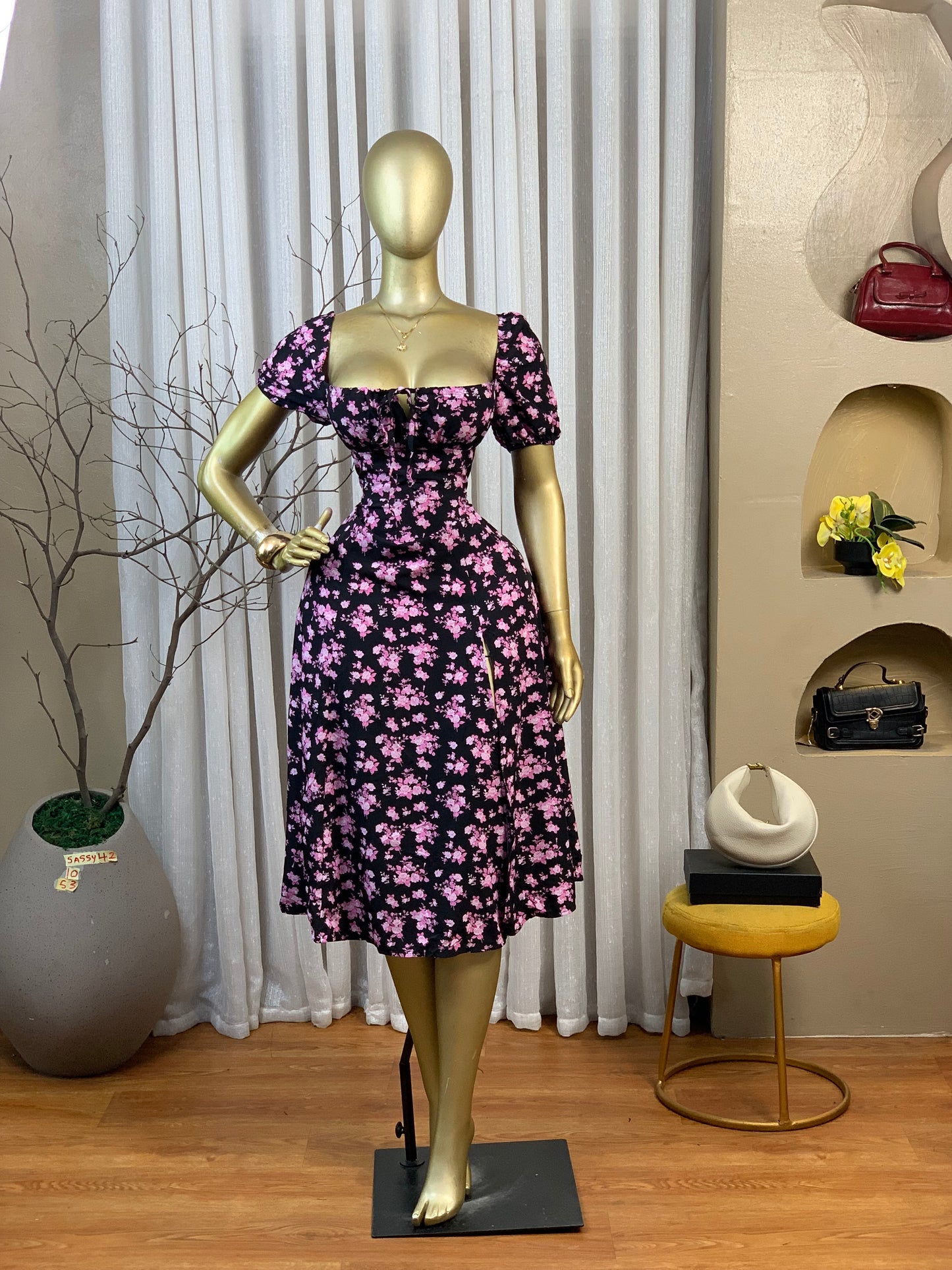 SASSY42 SIZE10 Floral DRESS Length53
