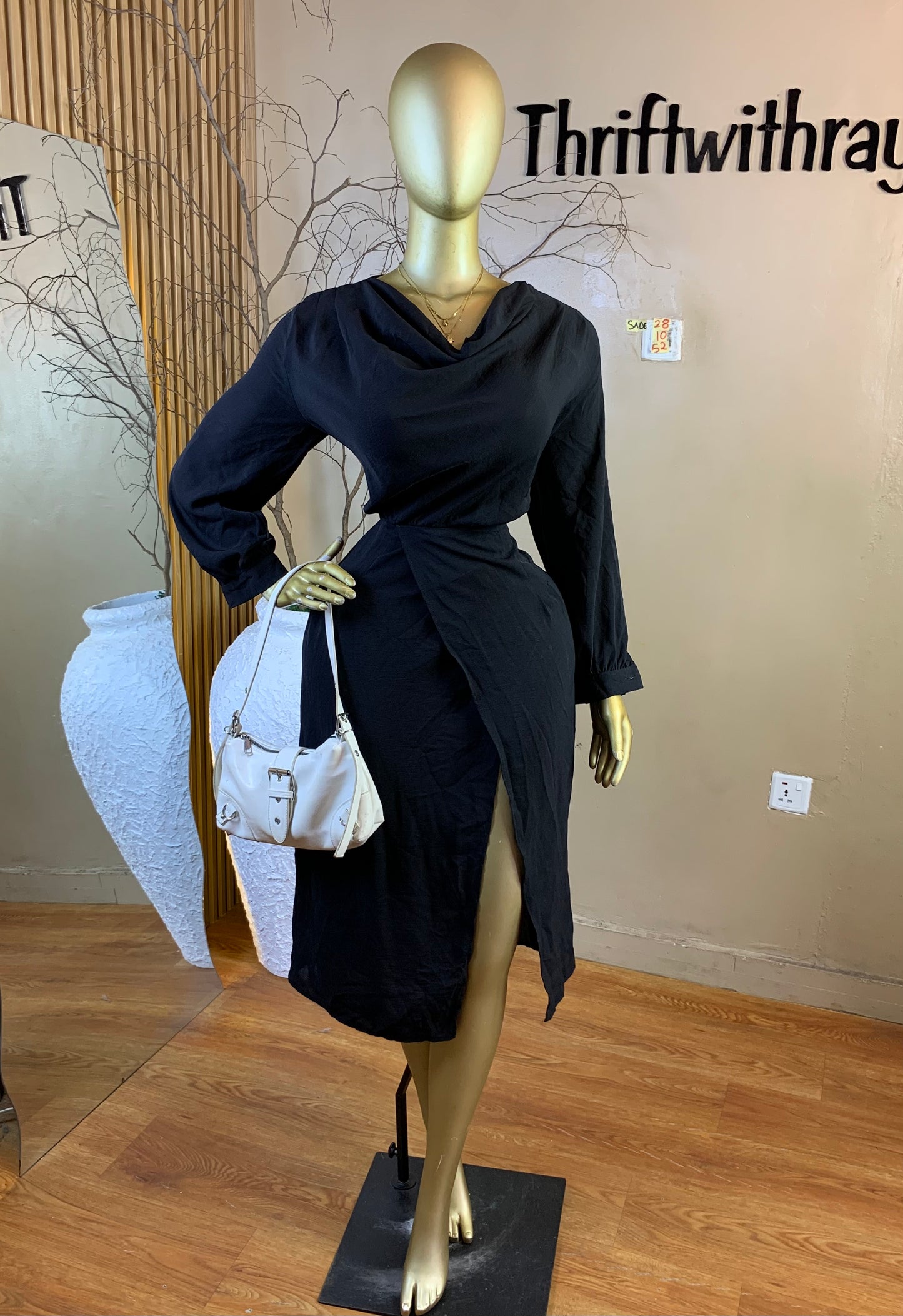 SADE28 SIZE10 Length52 black dress