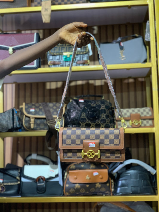 BAG 015