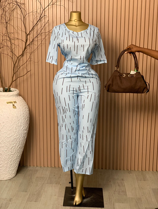 Unforgettable31 SIZE10 Length37 Brand new two piece set