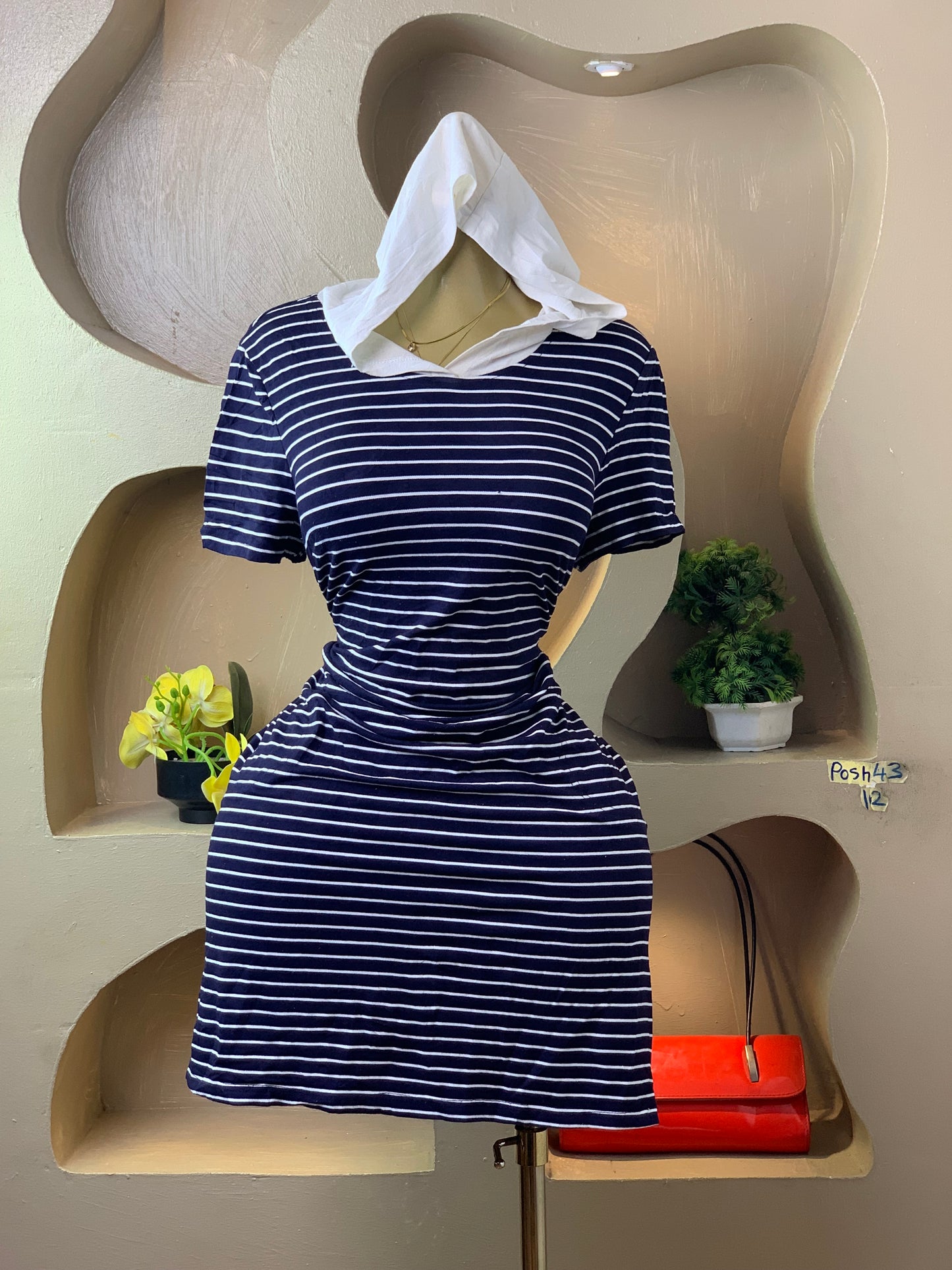 POSH43 BLUE&WHITE STRIPES DRESS SIZE12