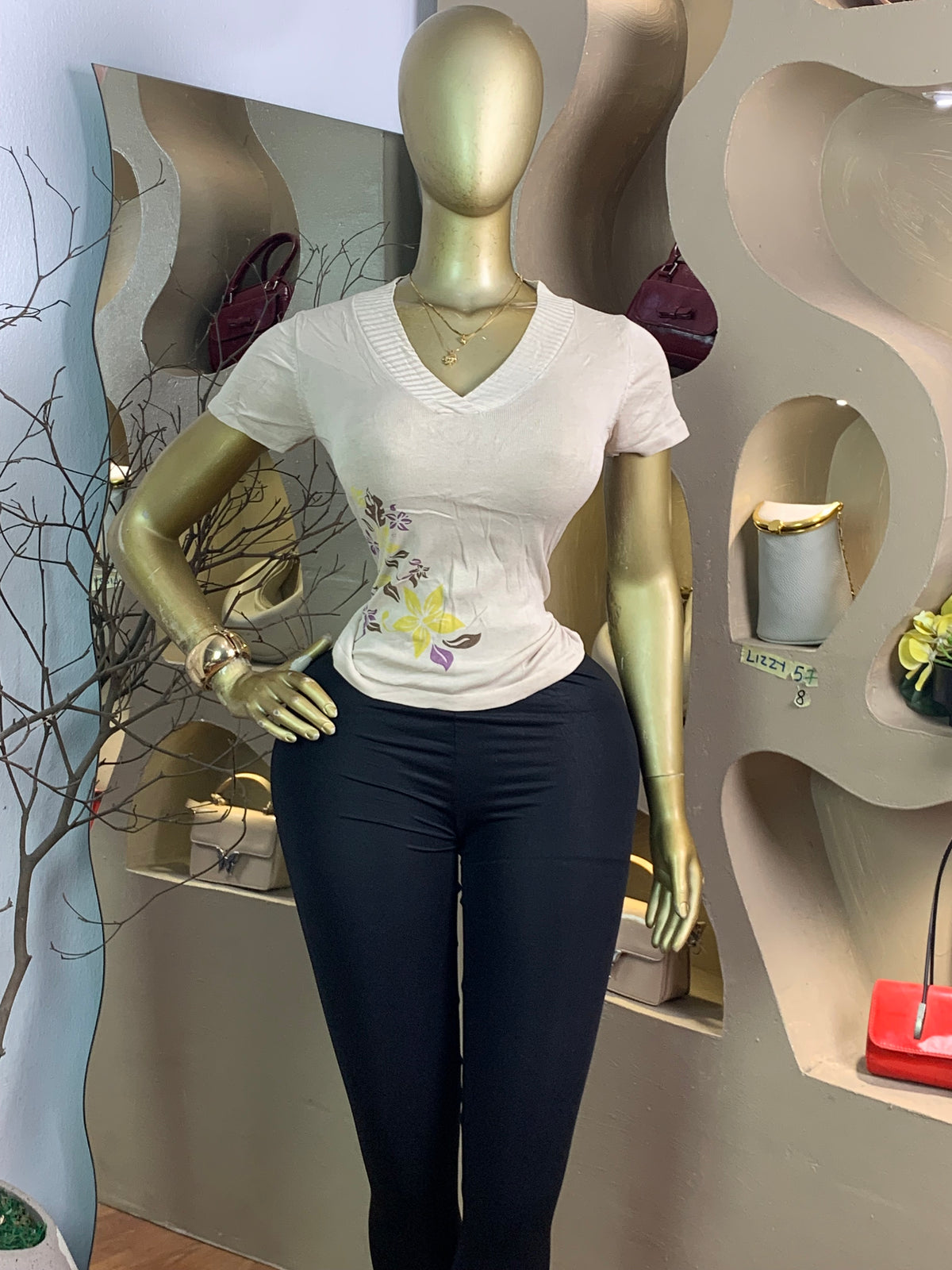 LIZZY57 SIZE8 top only