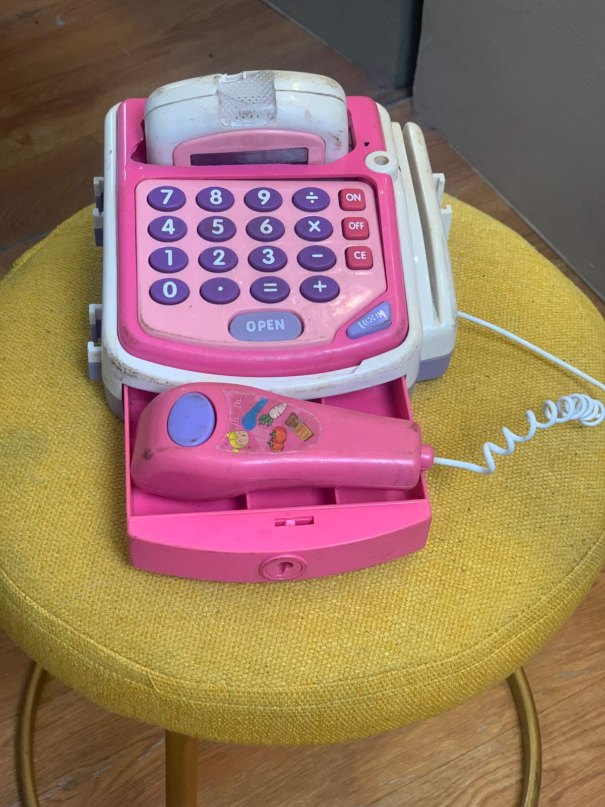 PINK TELEPHONE
