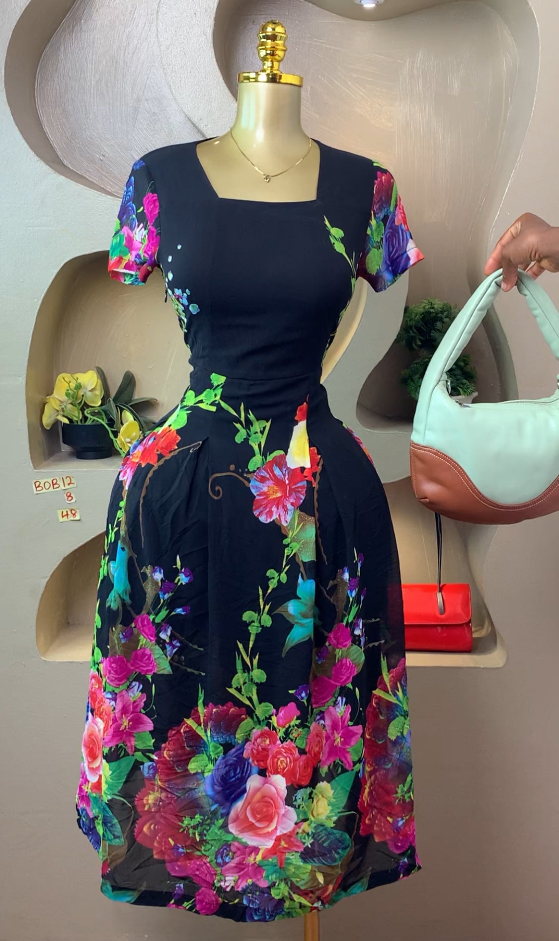 BOB12 SIZE8 Black floral DRESS Length49