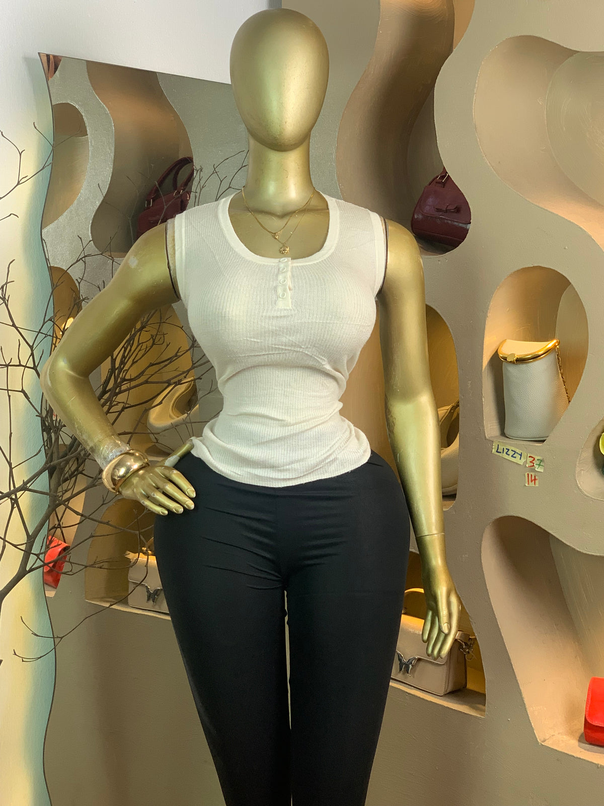 LIZZY37 SIZE14 top only