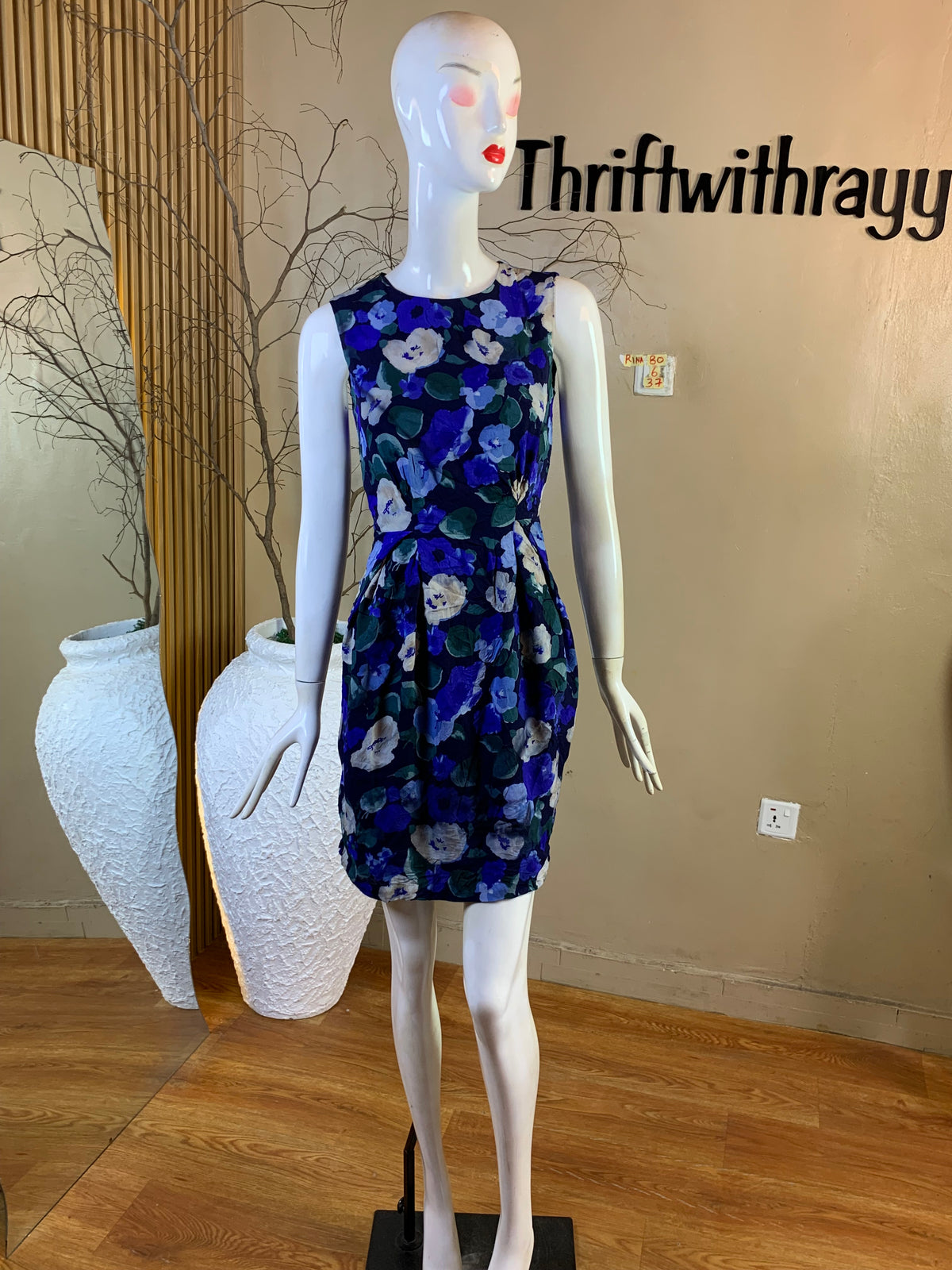 RINA80 SIZE6 Length37 floral dress