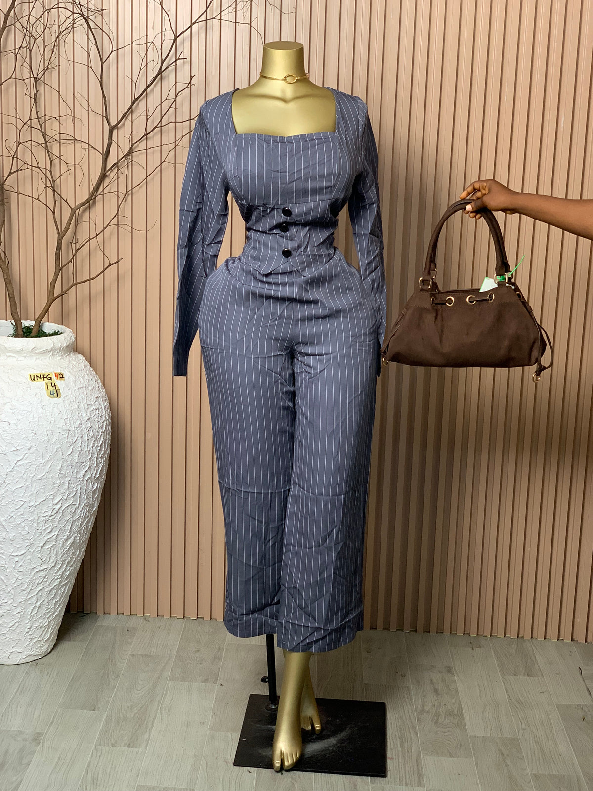 Unforgettable42 SIZE14 Length41 Brand new two piece set