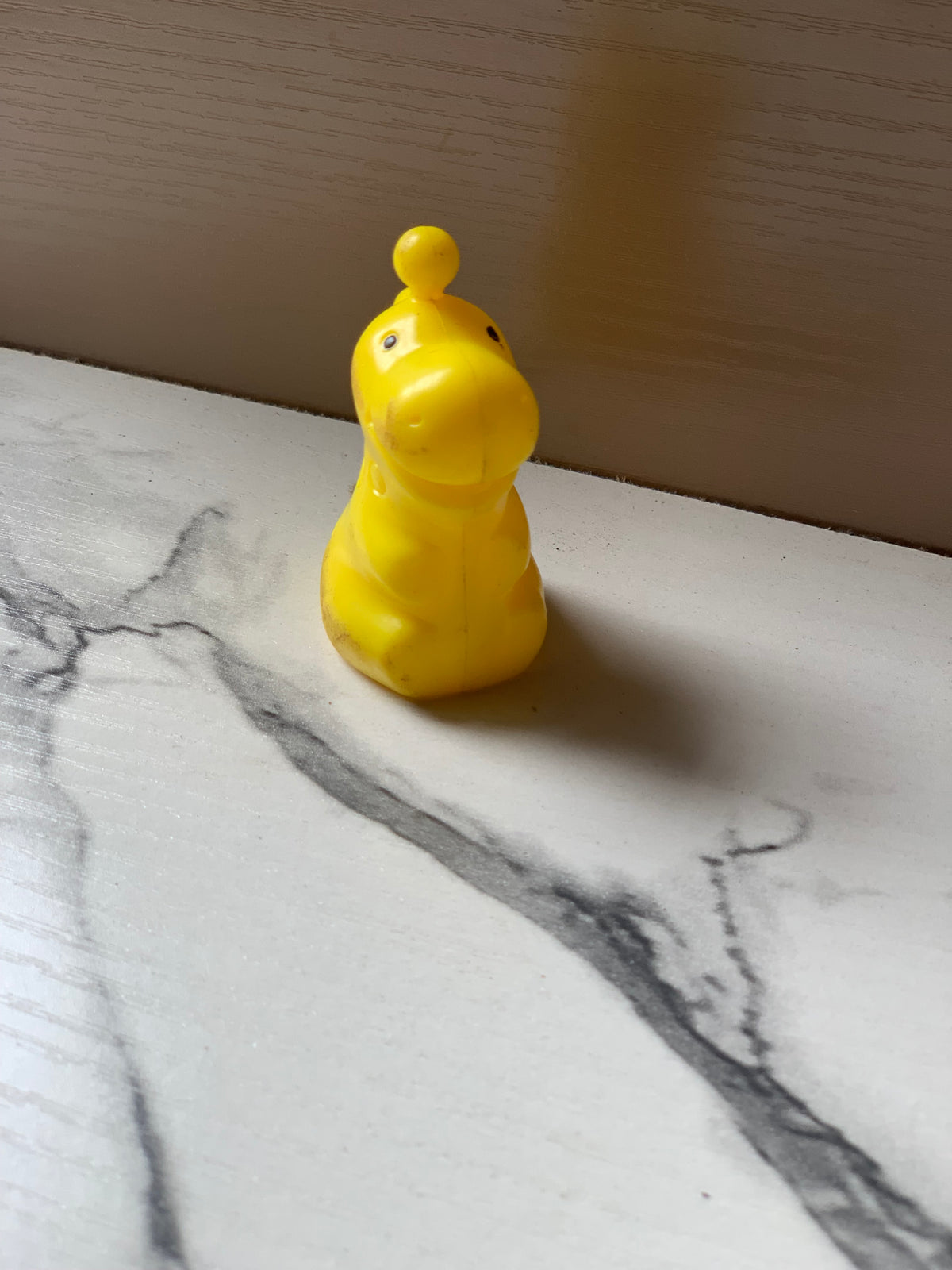 YELLOW HIPPOPOTAMUS