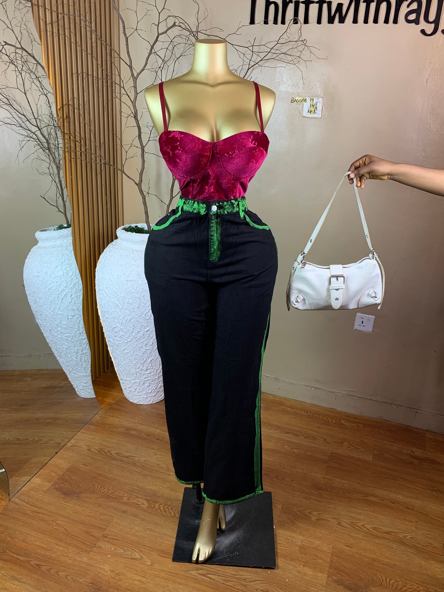SIZE12&14 BAGGYB14 Length41 Jean only