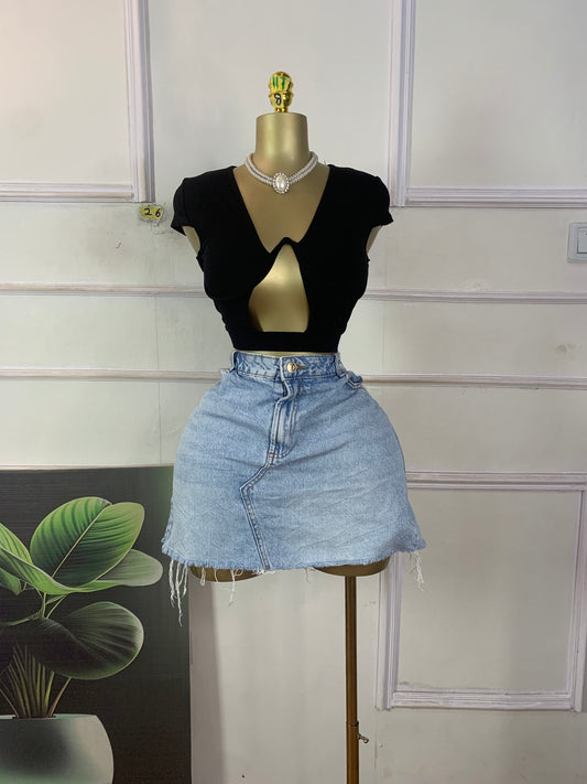 11T26 size 6-10 (brand new crop top only)