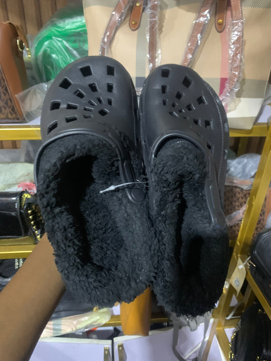 BLACK crocs6 SIZE38&40