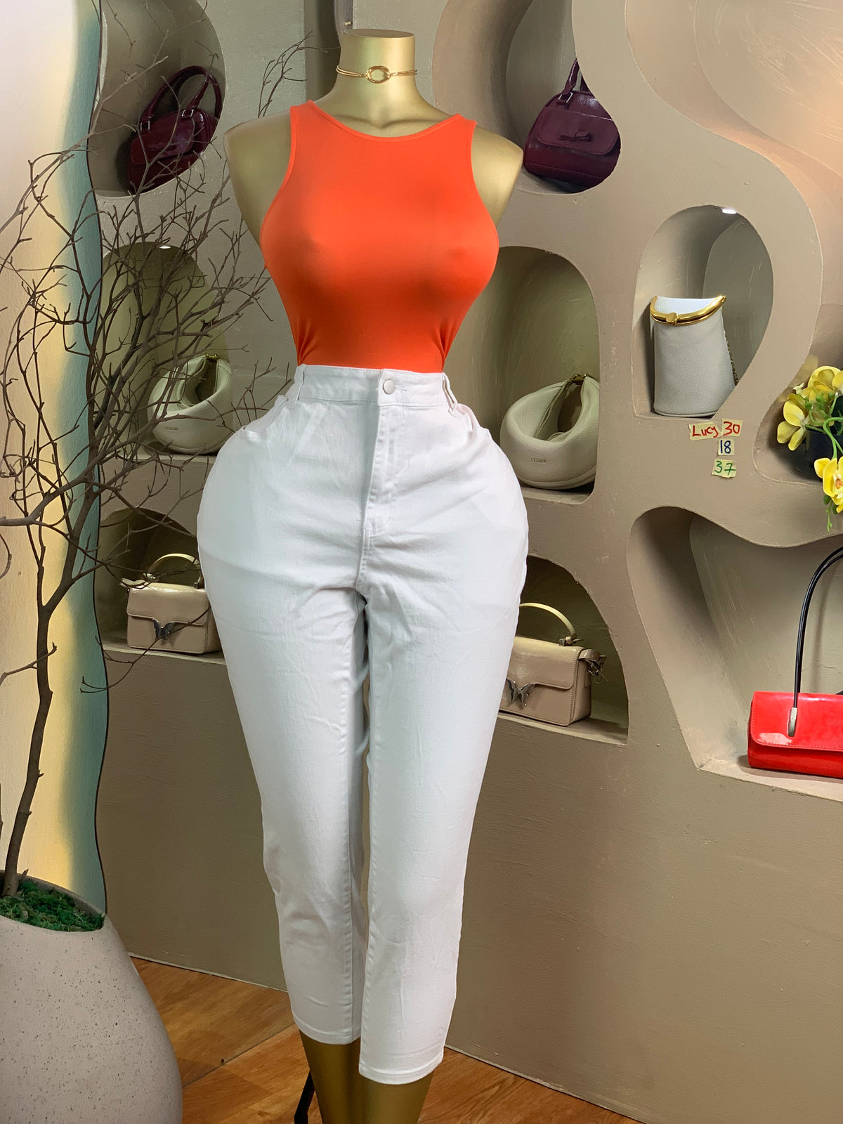 LUCY30 SIZE18 Length37