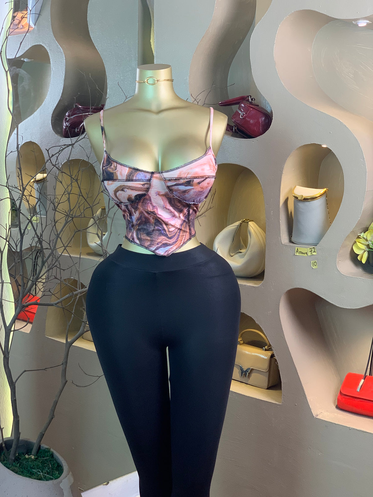 AMARA72 SIZE10 top only