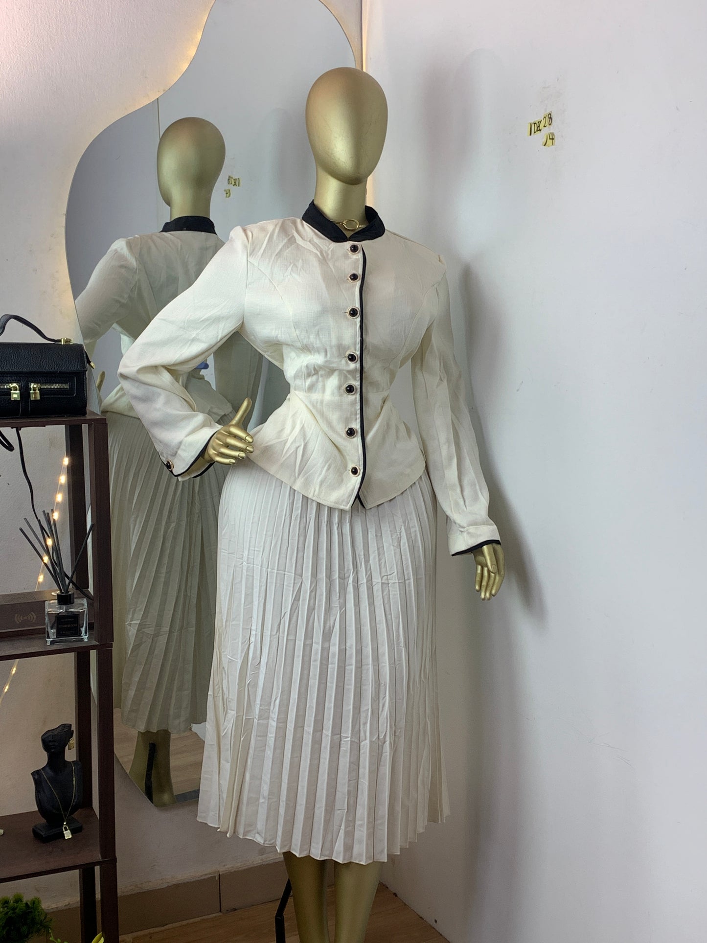 SIZE14 1DEC28 (two piece)