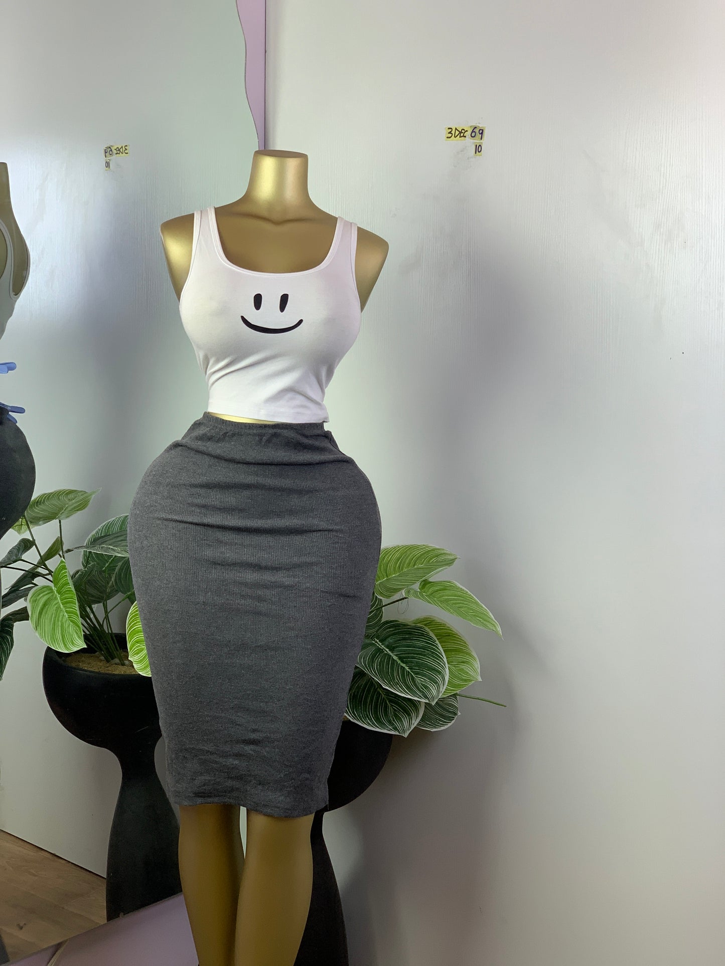 SIZE10 3DEC69(skirt only)