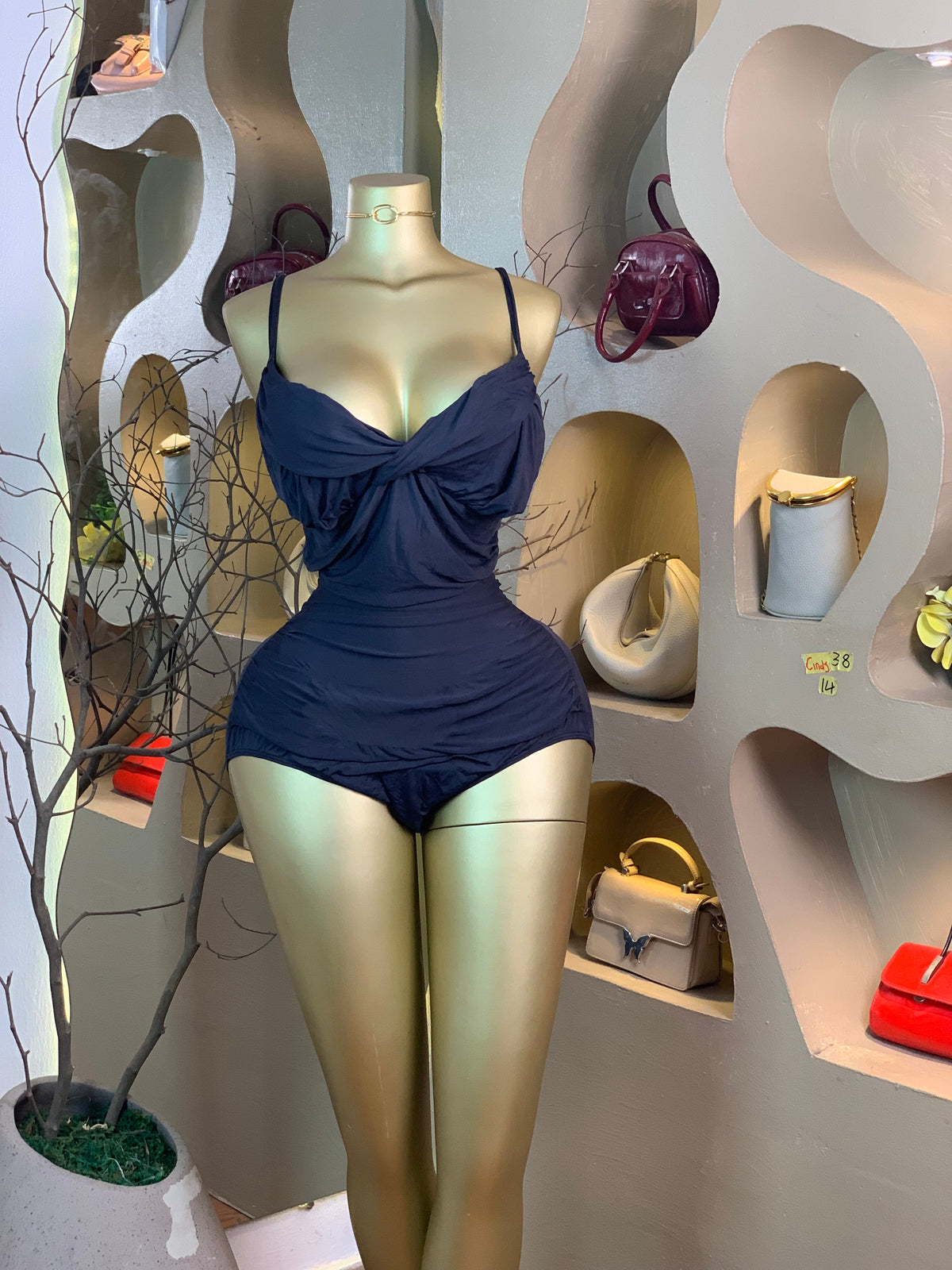 CINDY38 SIZE14