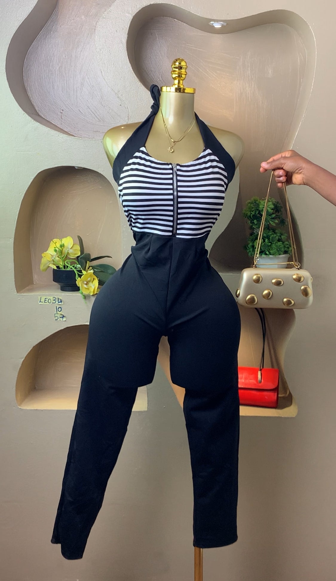 LEO34 BLACK&WHITE JUMPSUIT SIZE10 Length57