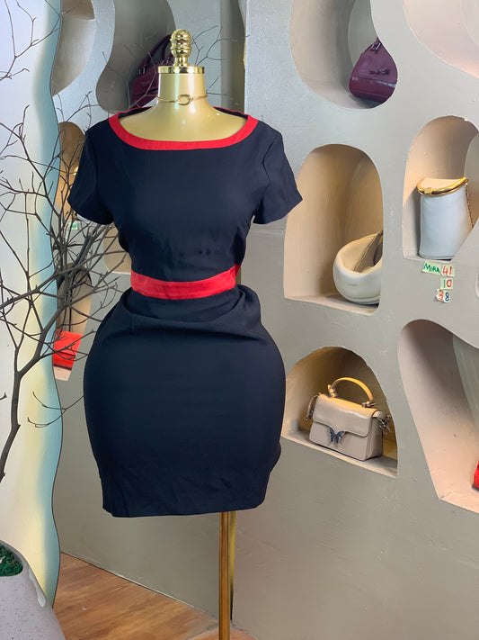 MIRA41 SIZE10 Length38 black dress