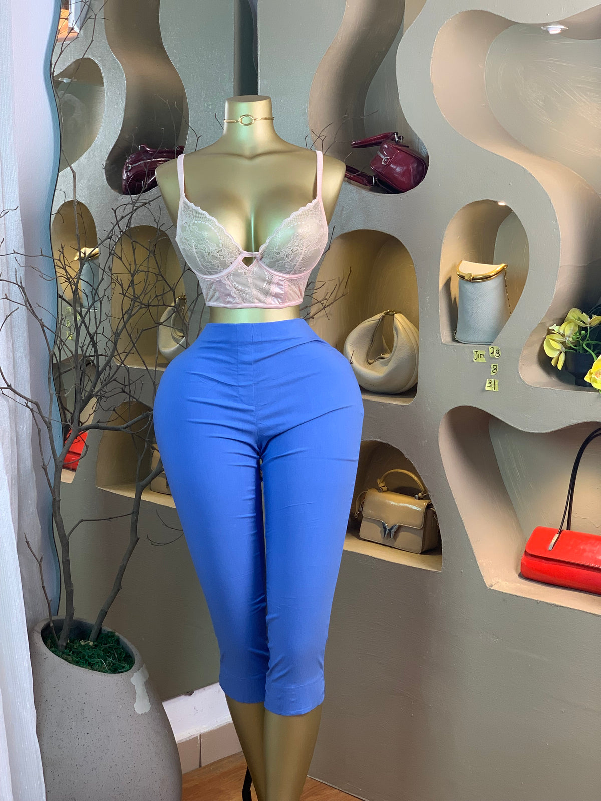 JIM28 SIZE8 Length31 pant only