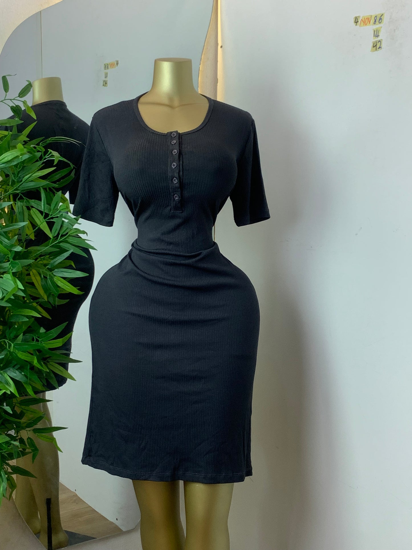 SIZE8 4NOV86 Length42