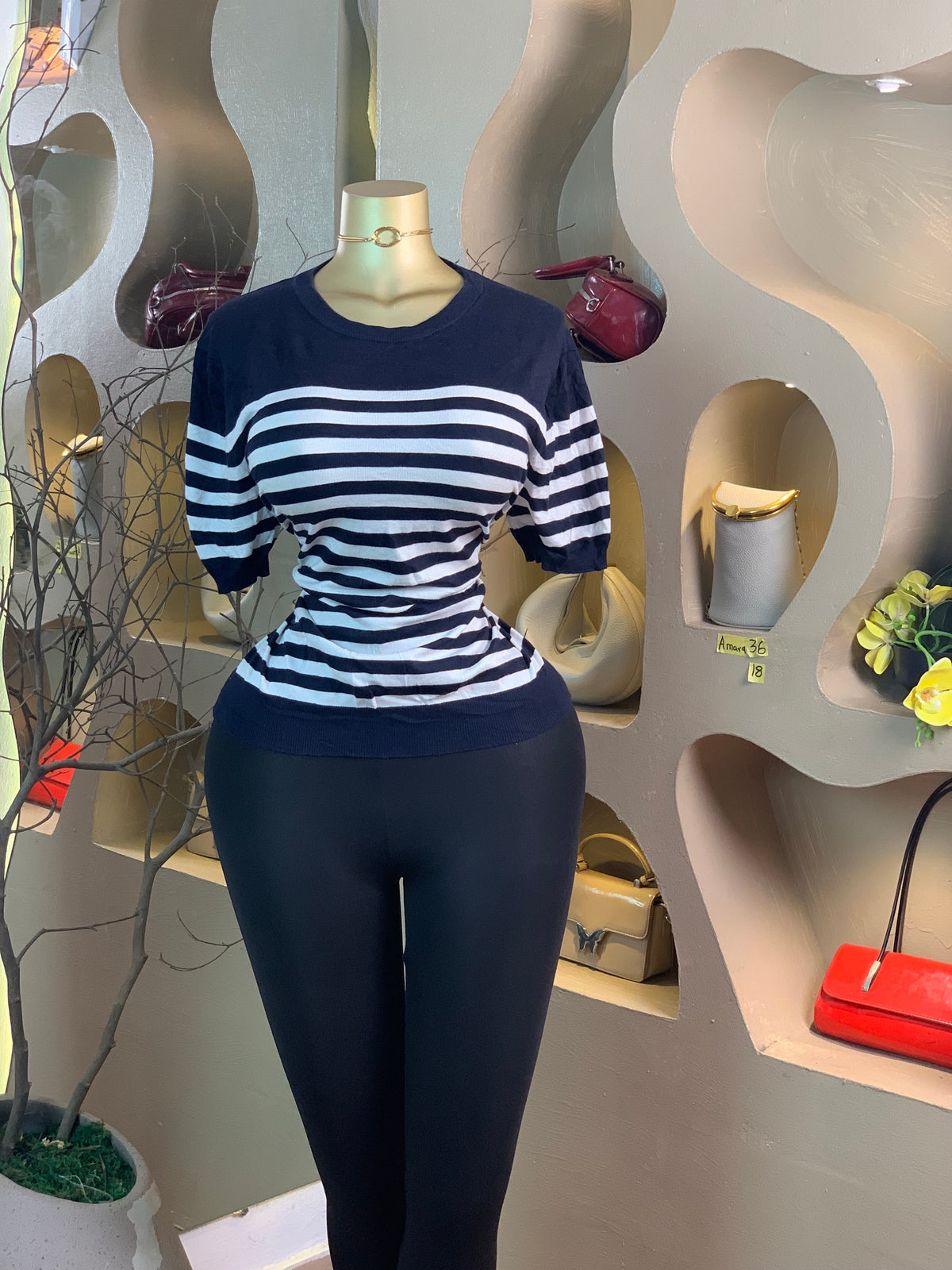 AMARA36 SIZE18 top only