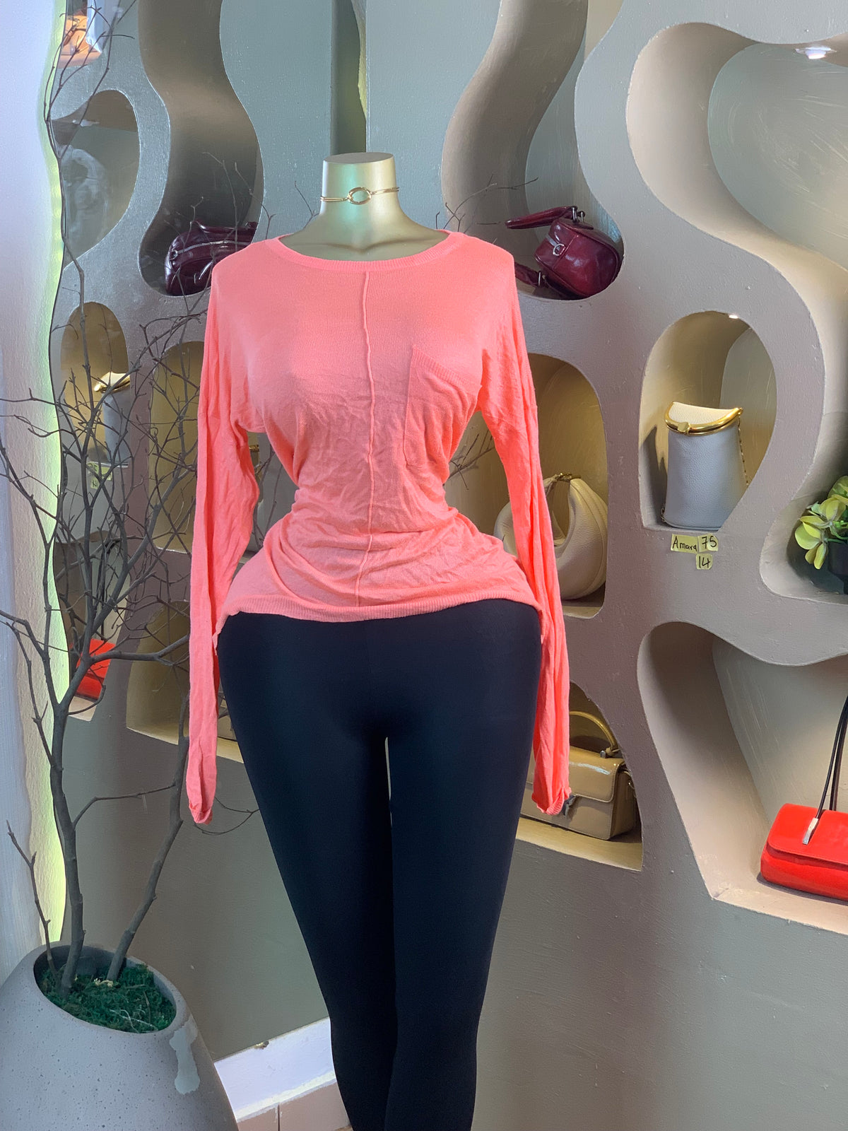 AMARA75 SIZE14 top only