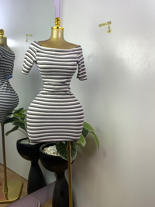 SIZE6 35NOV72 Length34