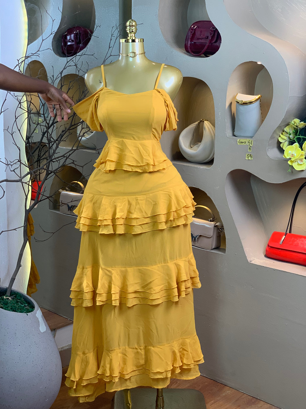 GRACE51 SIZE6 Length55 yellow dress