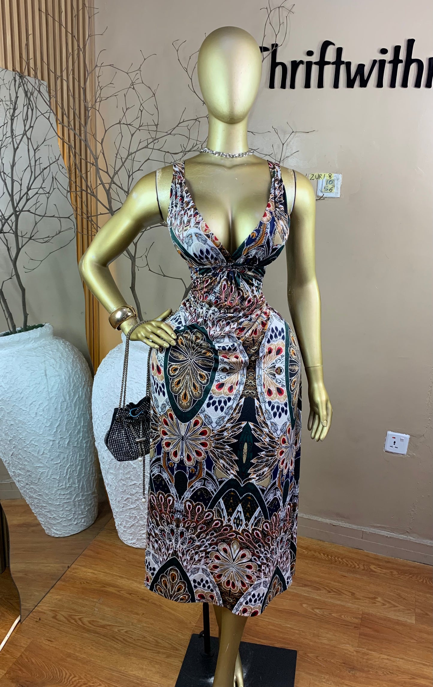SIZE10 ZURI8 Length56