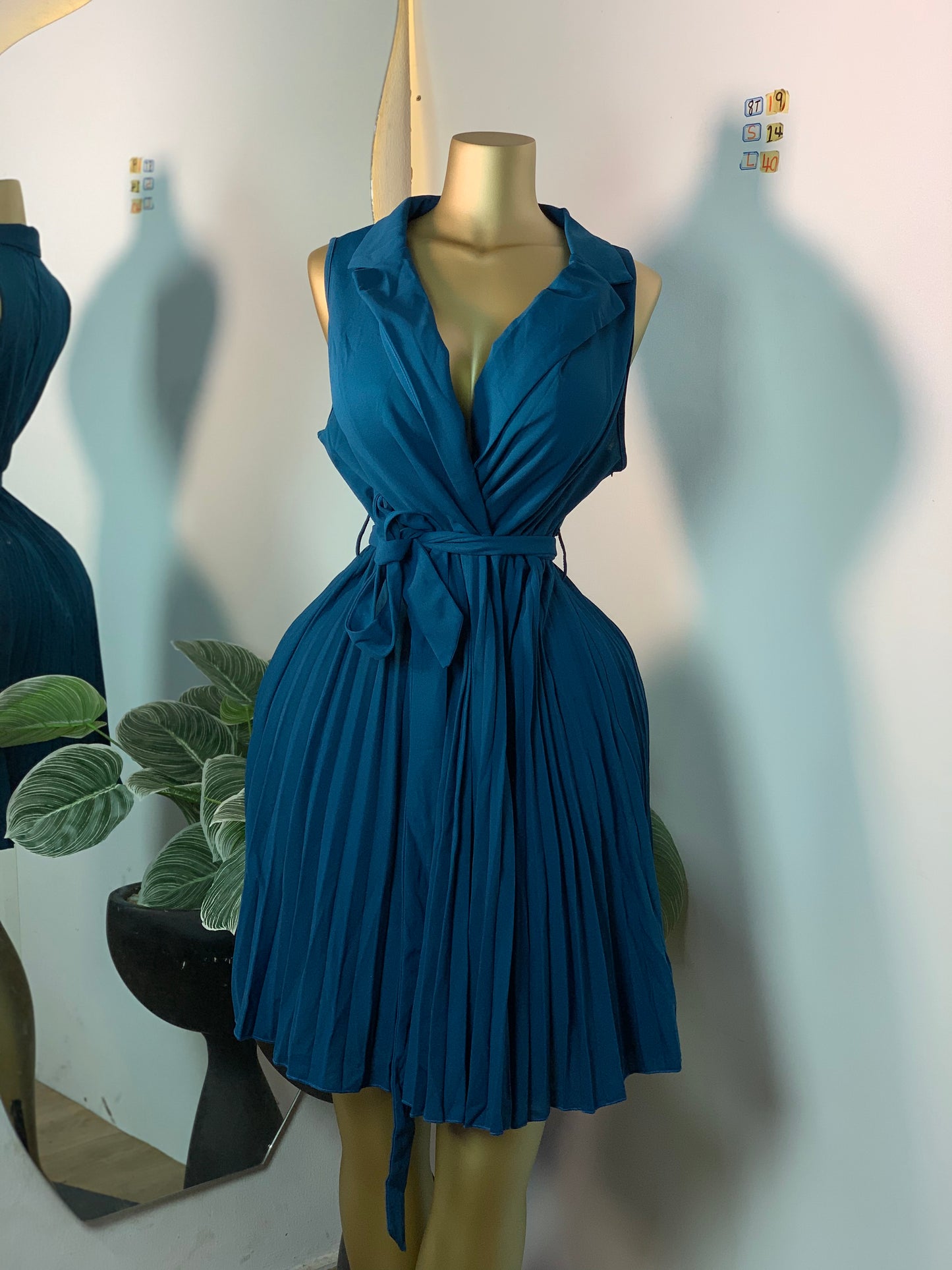 SIZE14 8T19 Length40