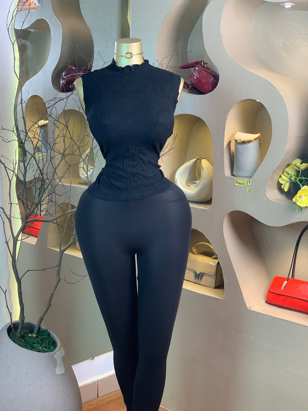 AMARA61 SIZE12 top only