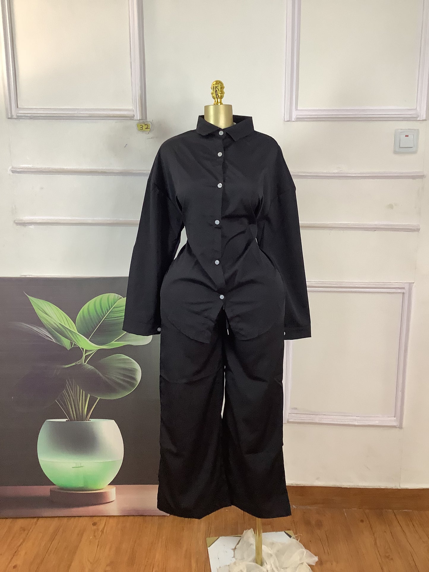 11S32 size 8(black brand new luxury two piece set)