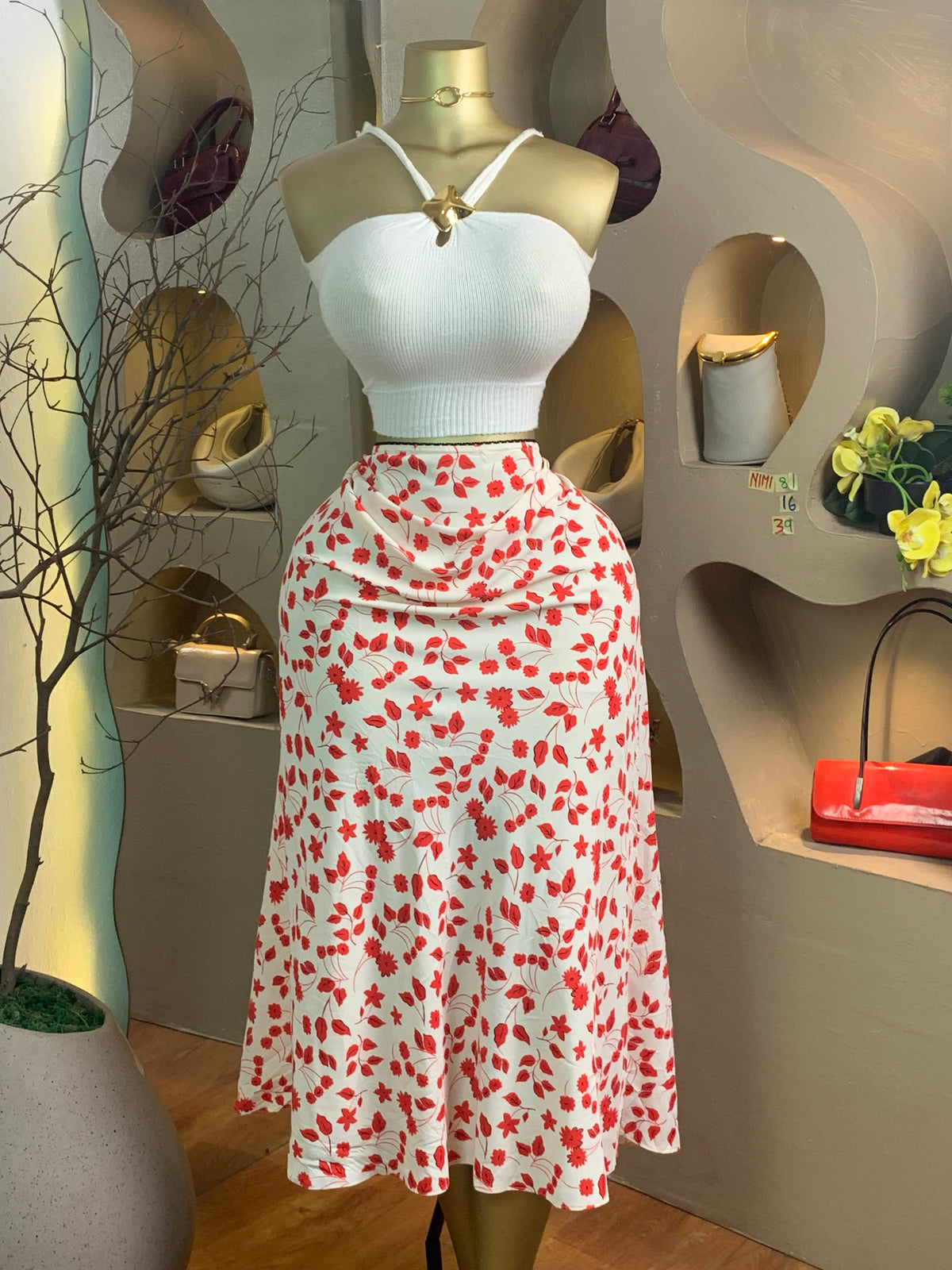 NIMI81 SIZE16 Length39(skirt only)