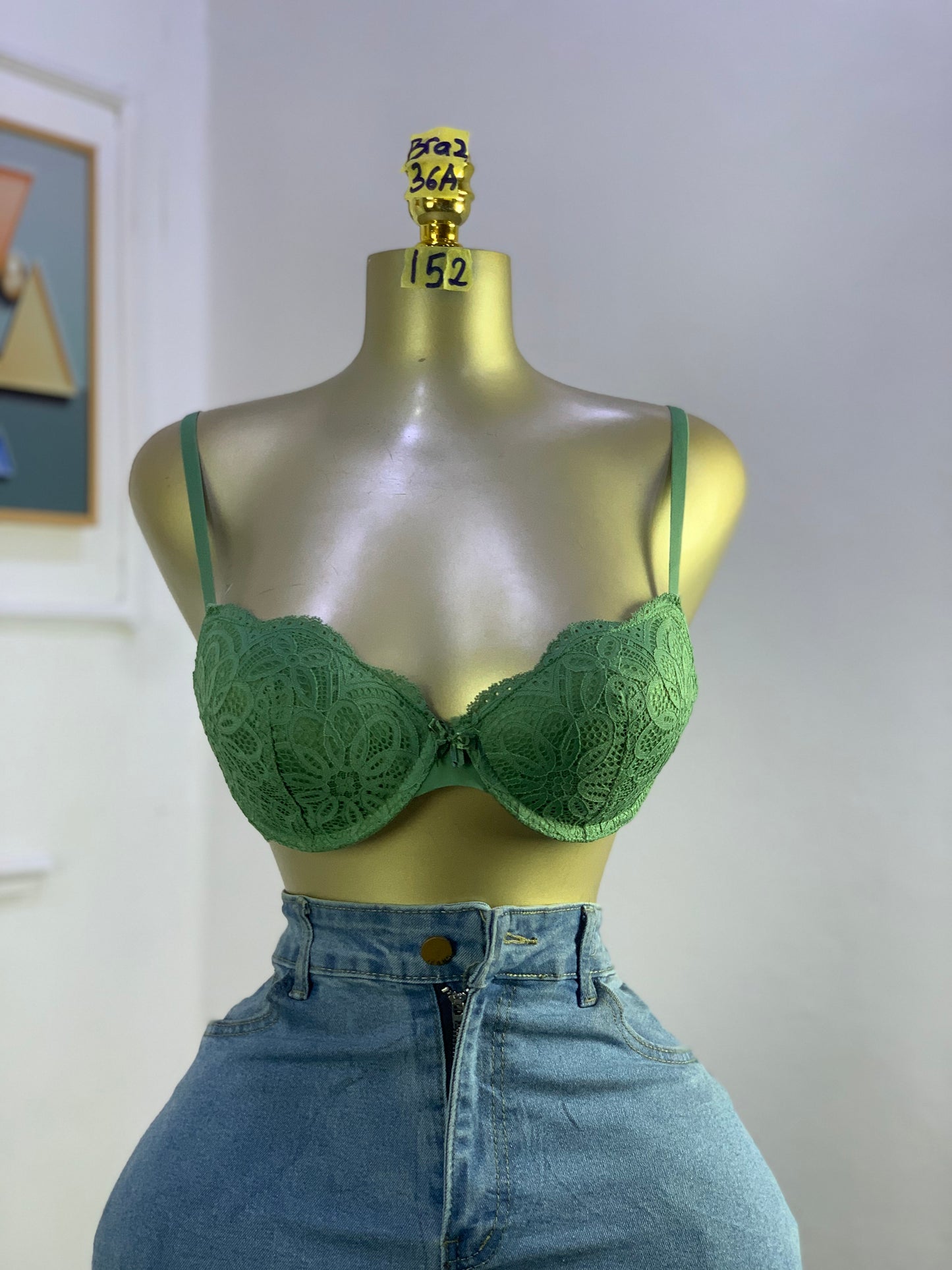 SIZE 36A BRA2 152