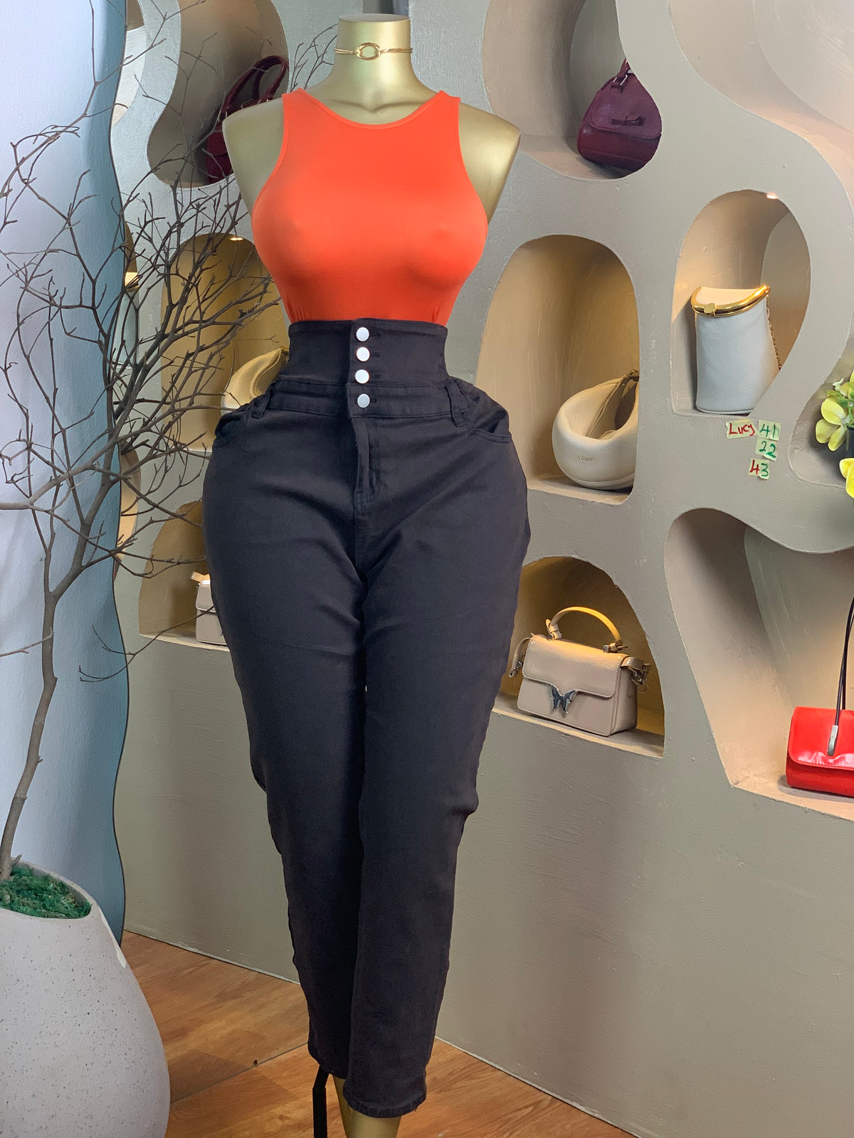 LUCY41 SIZE22 Length43