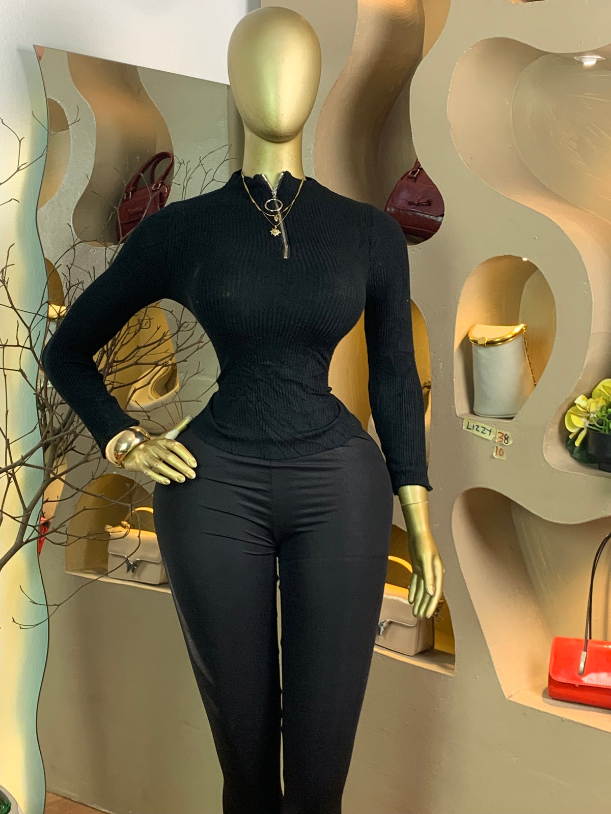LIZZY38 SIZE10 top only