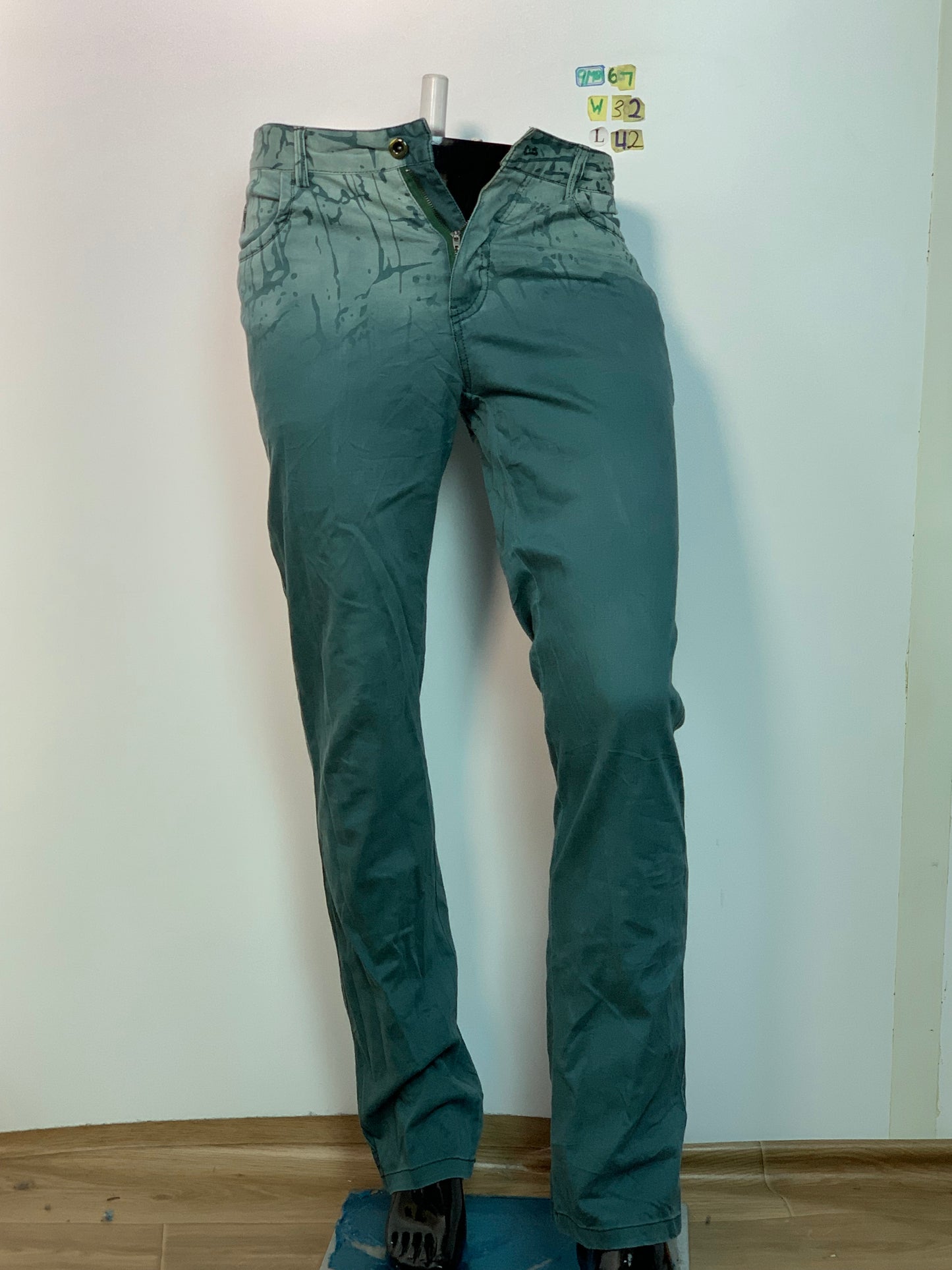 WAIST32 9MEN67 Length42