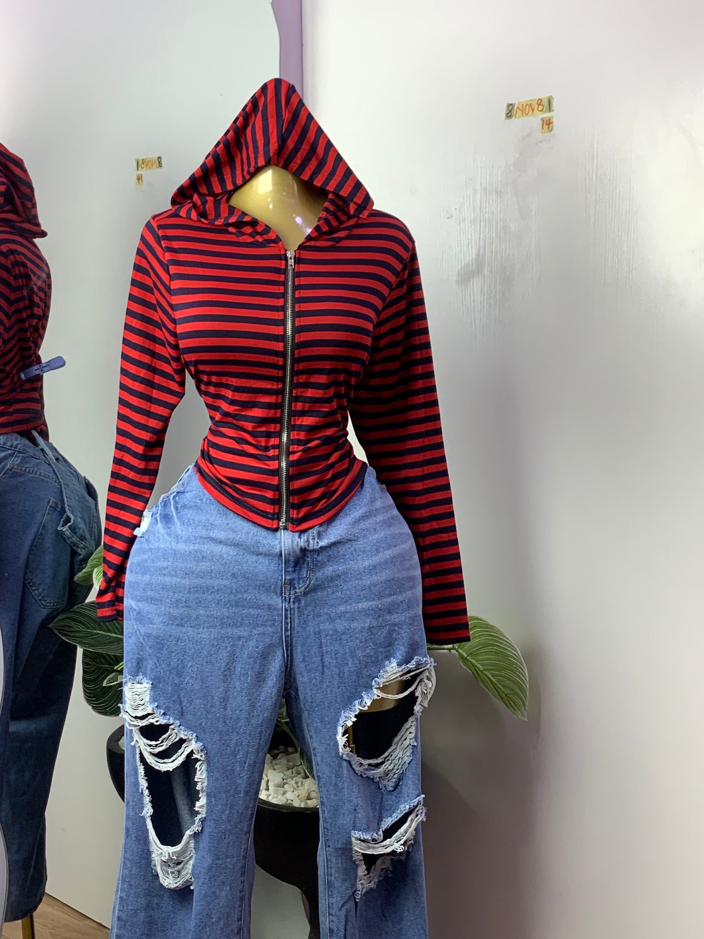 SIZE14 8NOV81(top only)