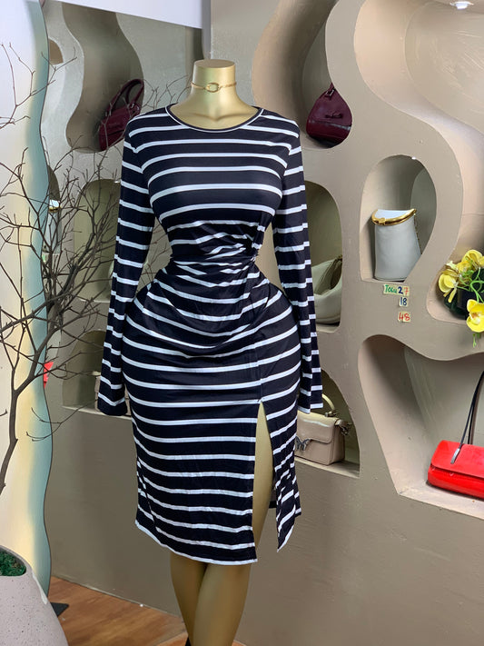 TOLU27 SIZE18 Length48 white&black dress