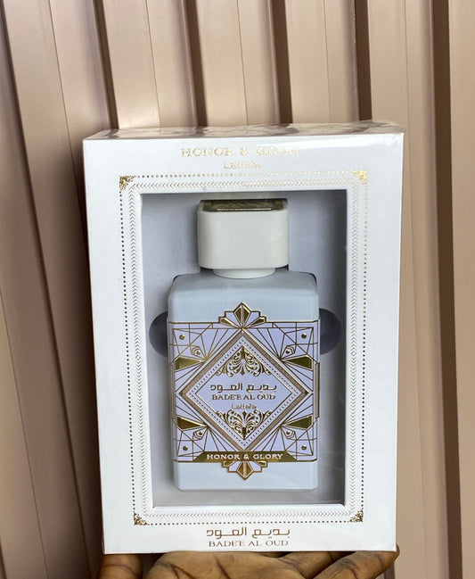 OUD HONOR AND GLORY (white)