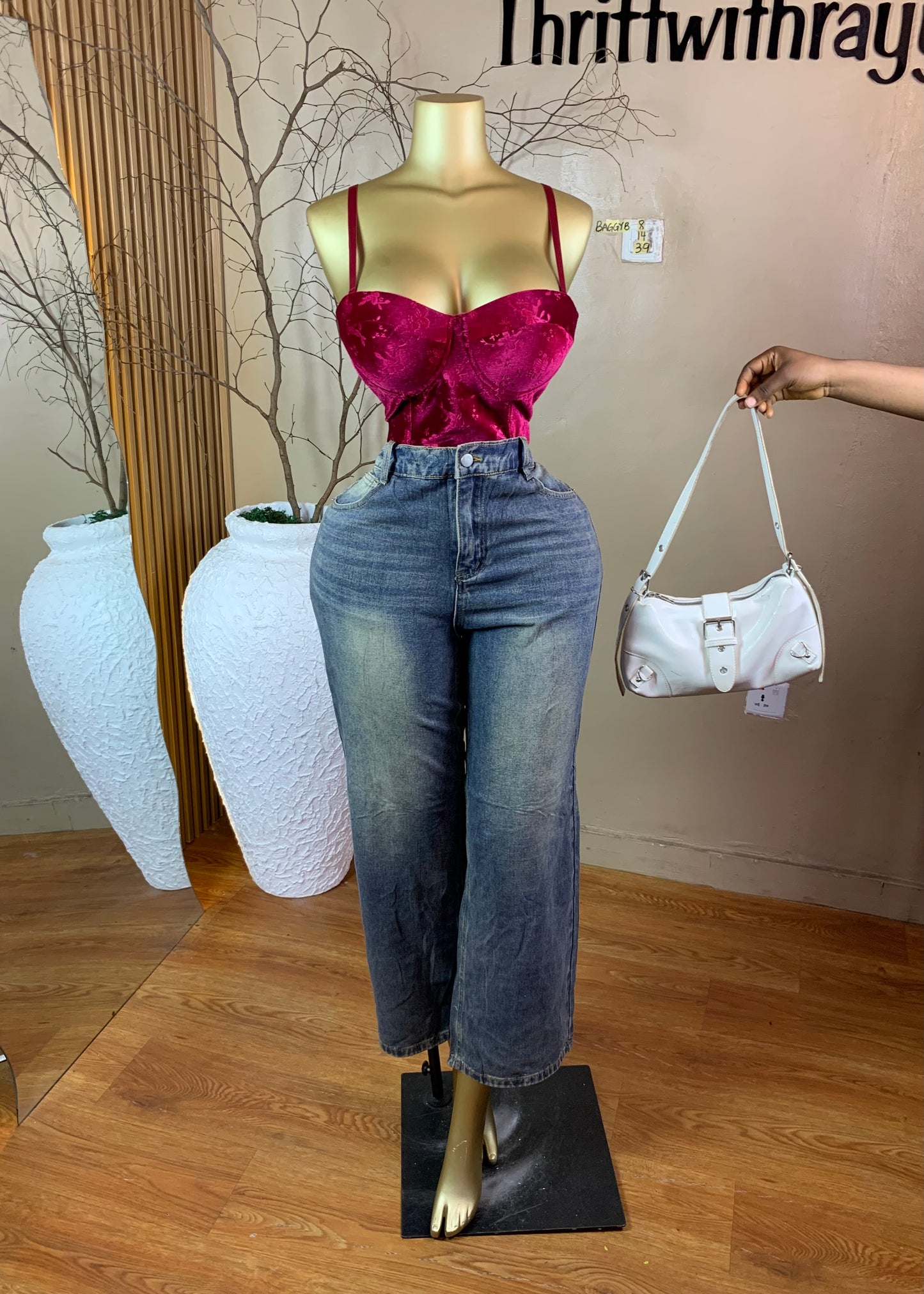 SIZE14 BAGGYB8 Length39 Jean only