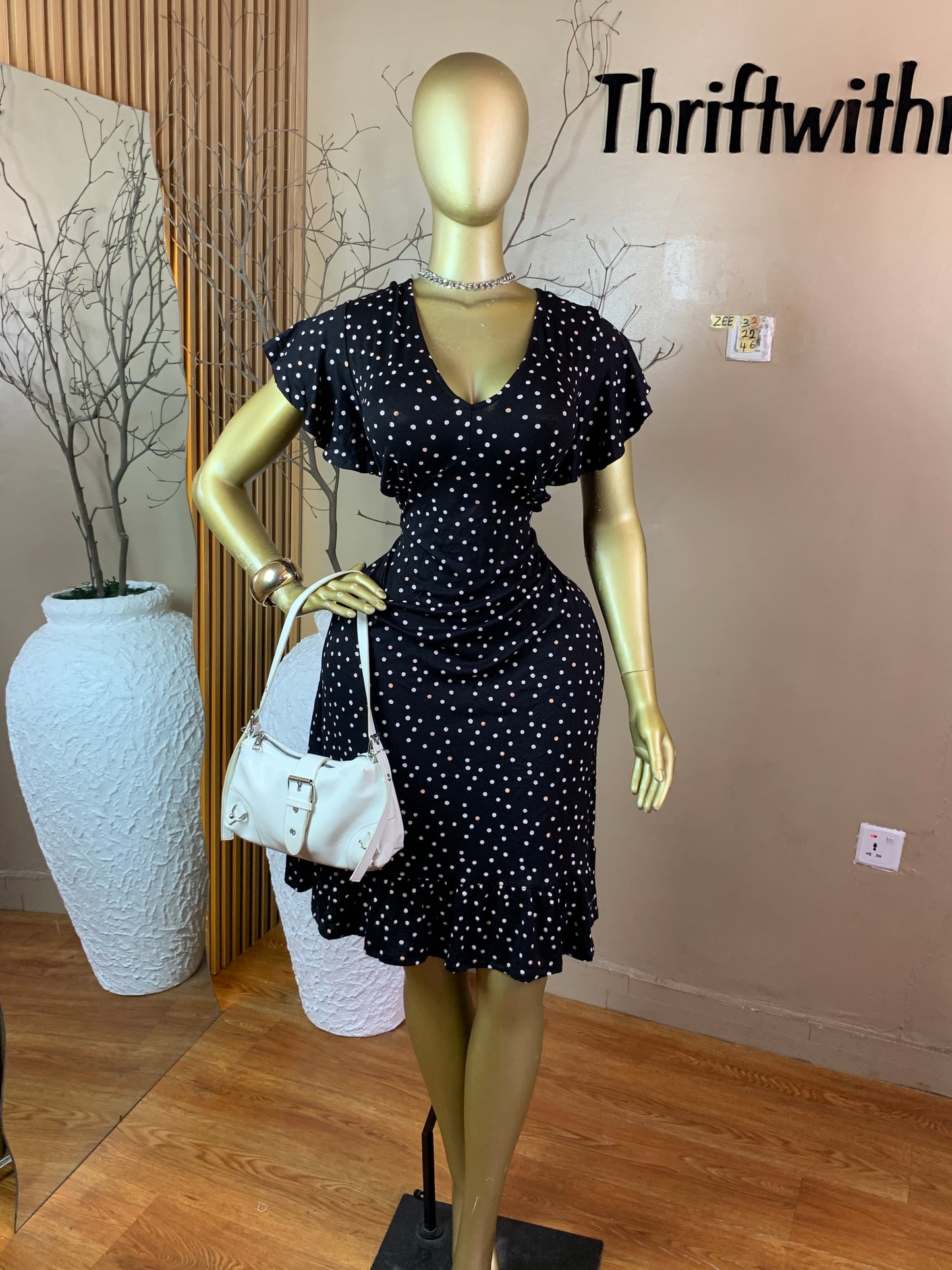 ZEE33 POLKA DOT DRESS SIZE22 Length46