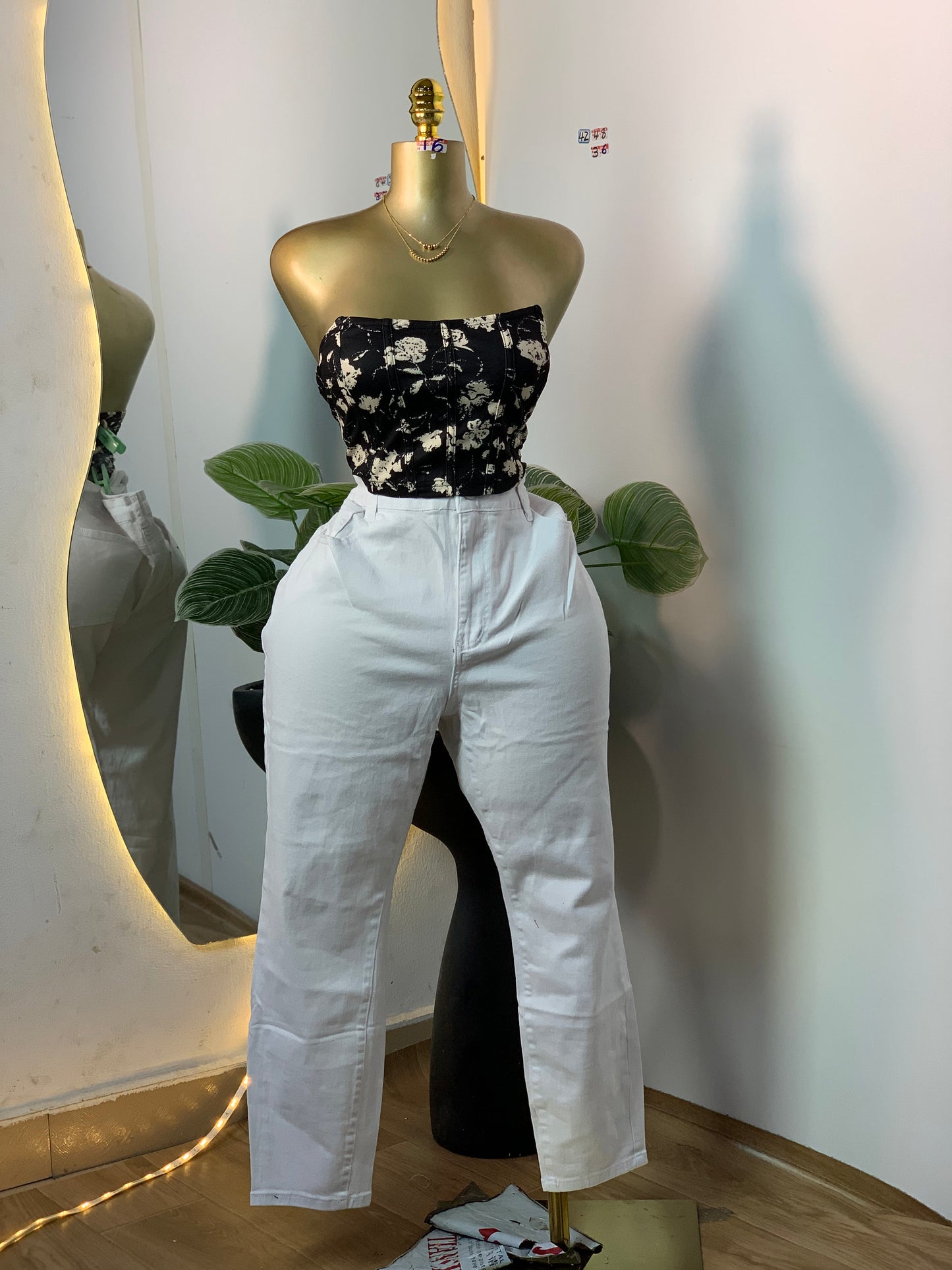 SIZE16 4Z48 (Jean only)Length36
