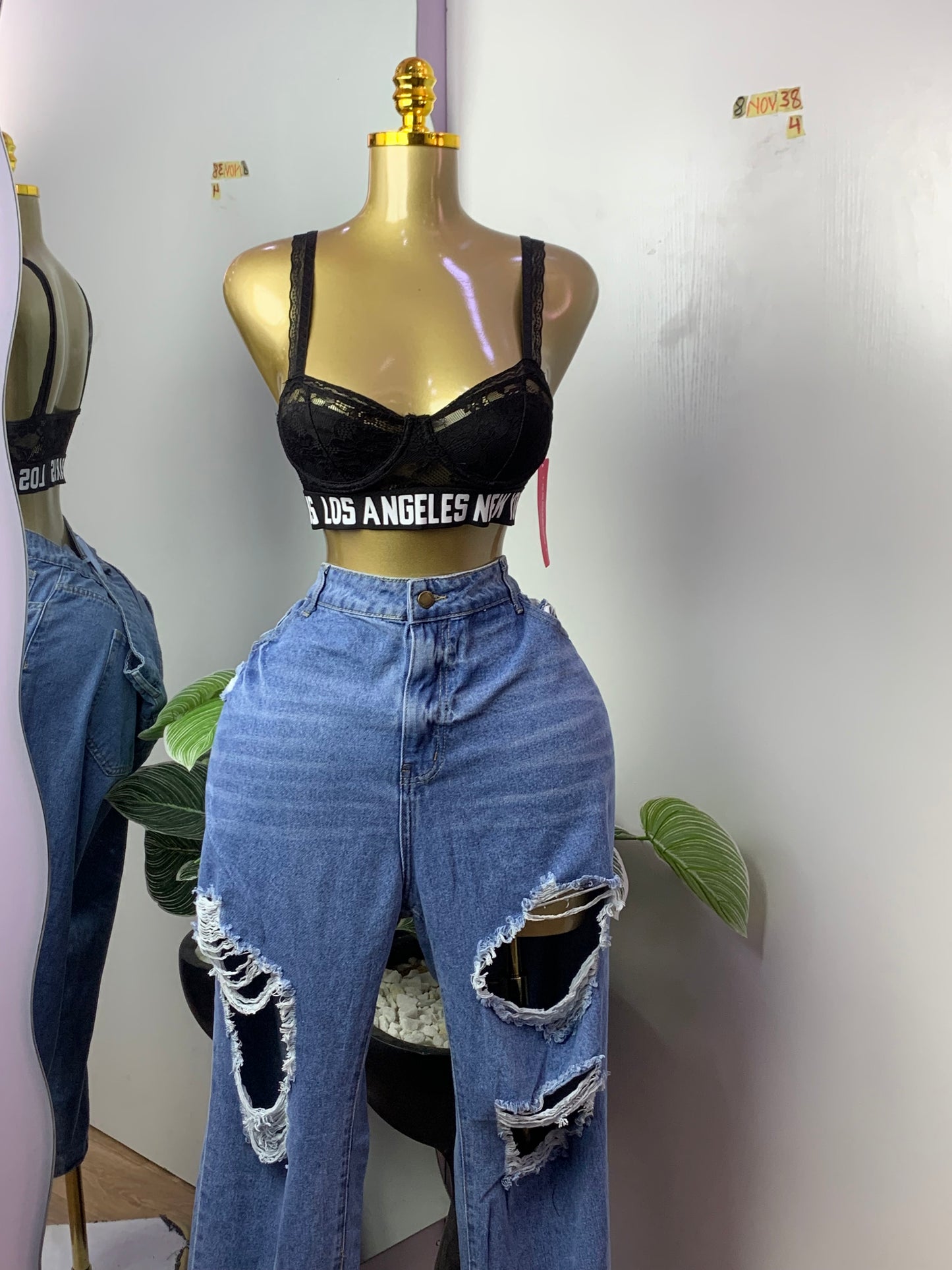 SIZE4 8NOV38(top only)