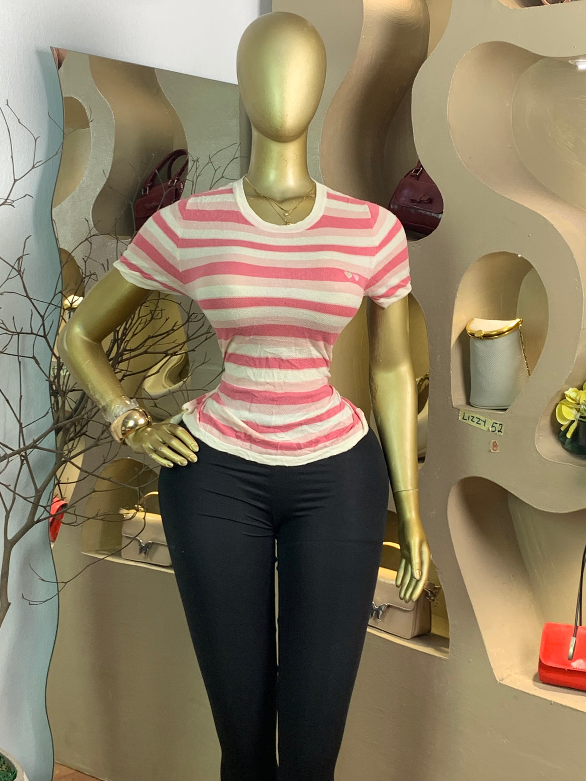 LIZZY52 SIZE8 top only