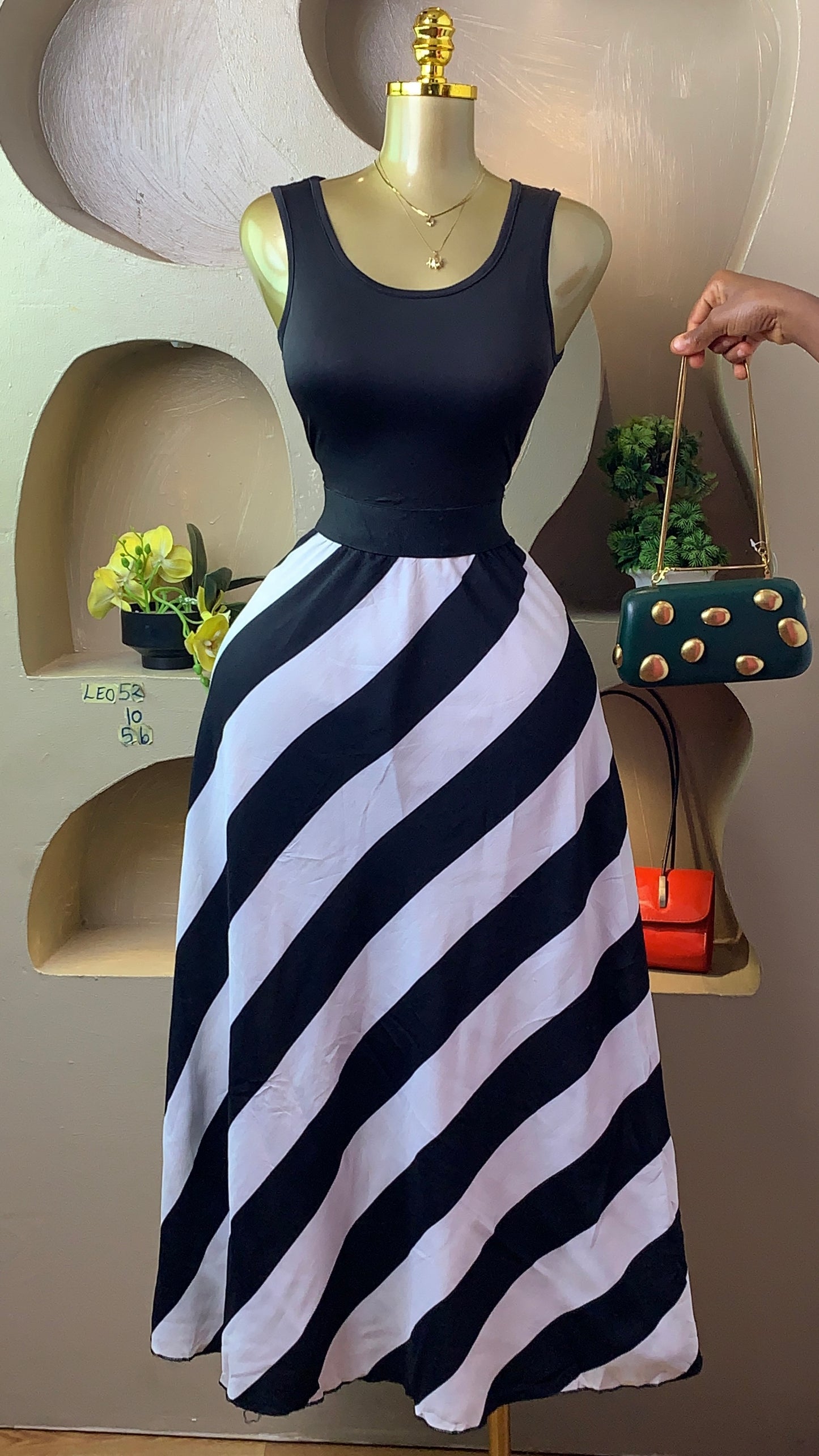 LEO52 CORPORATE DRESS SIZE10 Length59