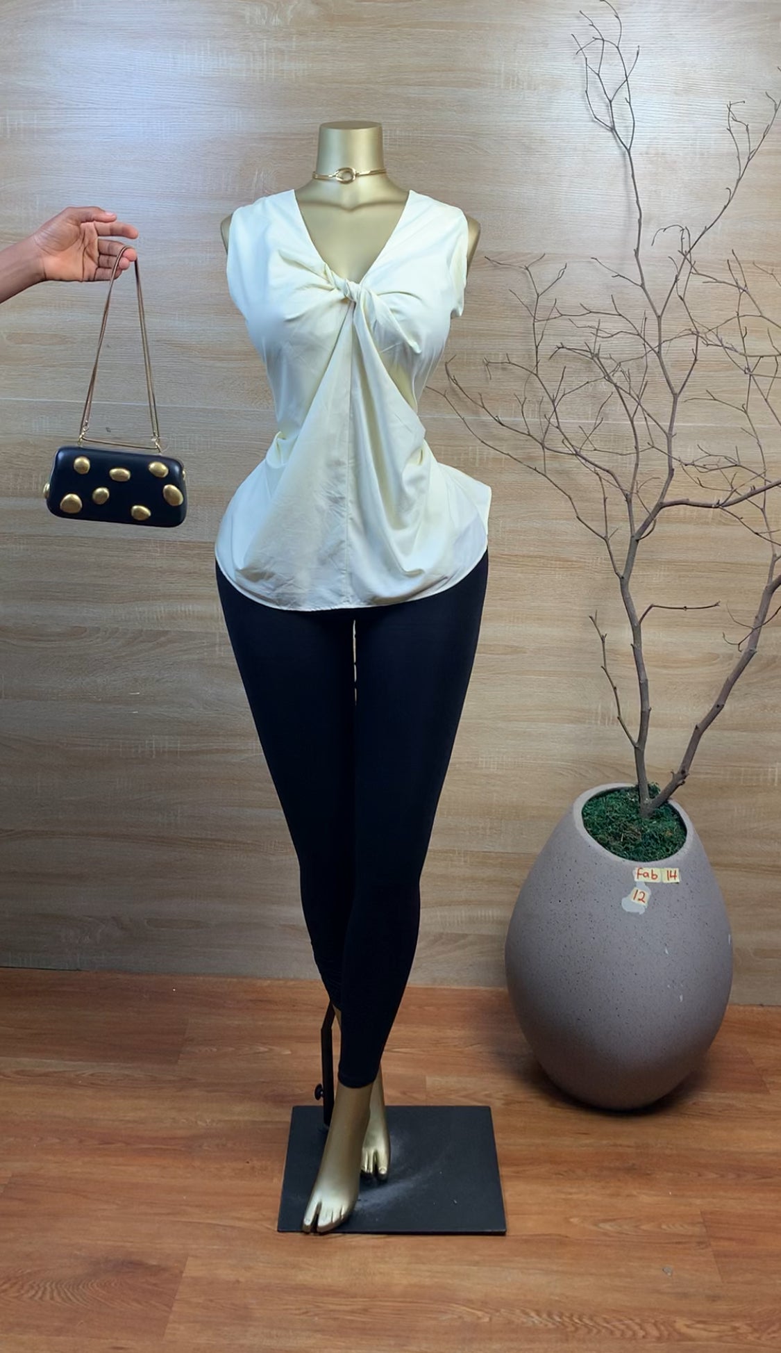 FAB14 SIZE12 Cream Top