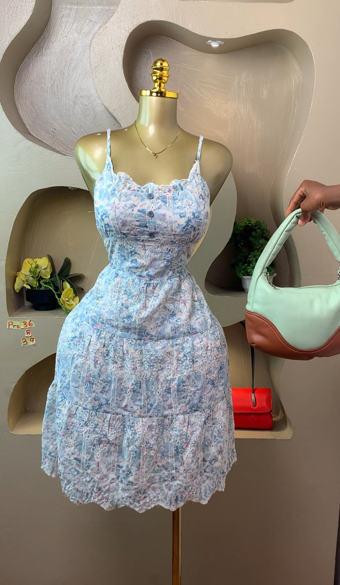 PRO36 SIZE8 DRESS Length39