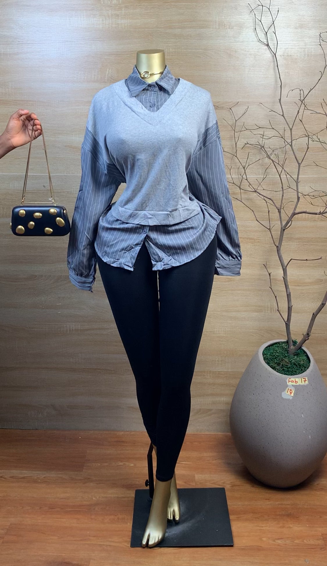 FAB17 SIZE18 Grey Top