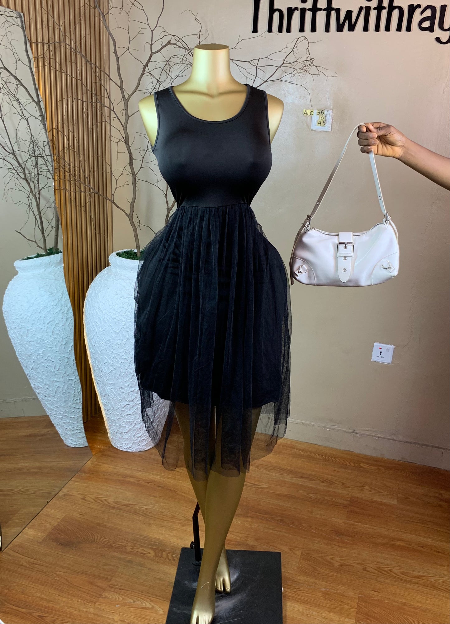 SIZE10 ALO36 BLACK DRESS Length45